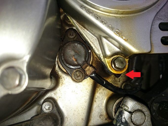 スプロケオイル漏れ②