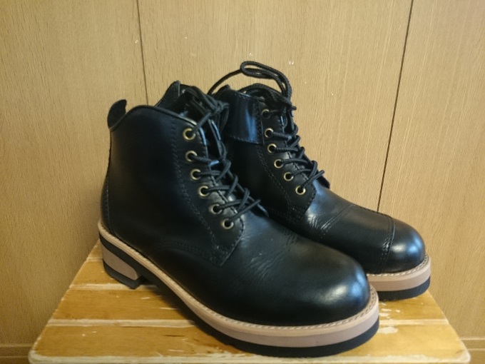 厚底ブーツ