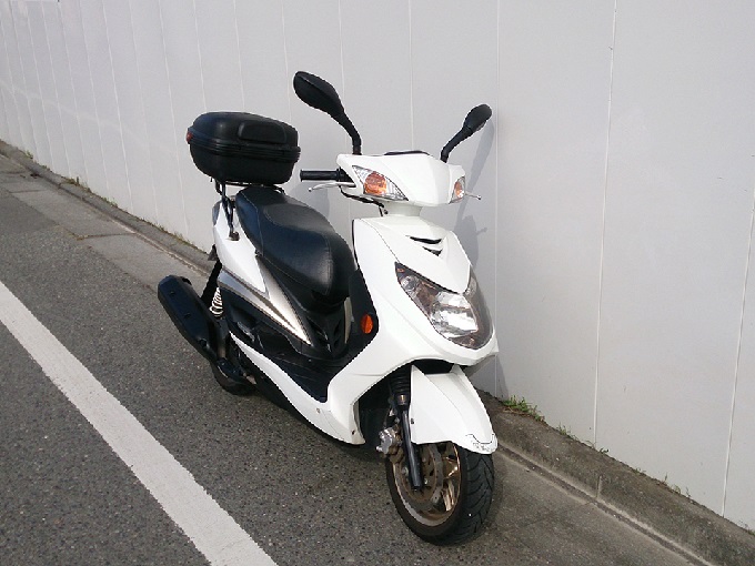 田邊さんの愛車シグナス125②